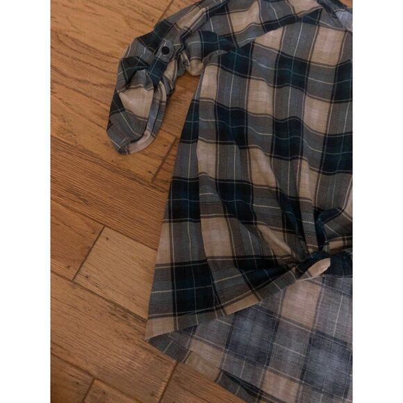 Guilty women's green casual Plaid Tie-Front Top With 3/4 Sleeves size Large - Picture 2 of 9